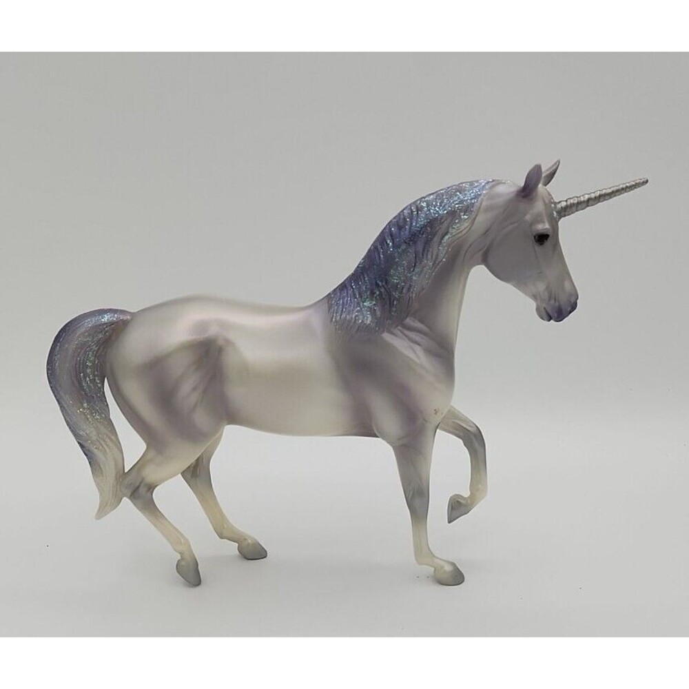 BREYER Reeves Unicorn White Silver Purple Glitter Sarafina Figure